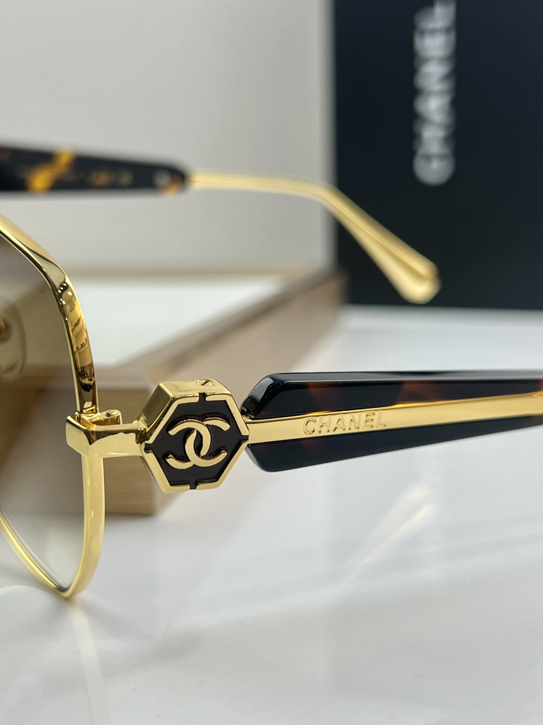 Chanel CHANE*