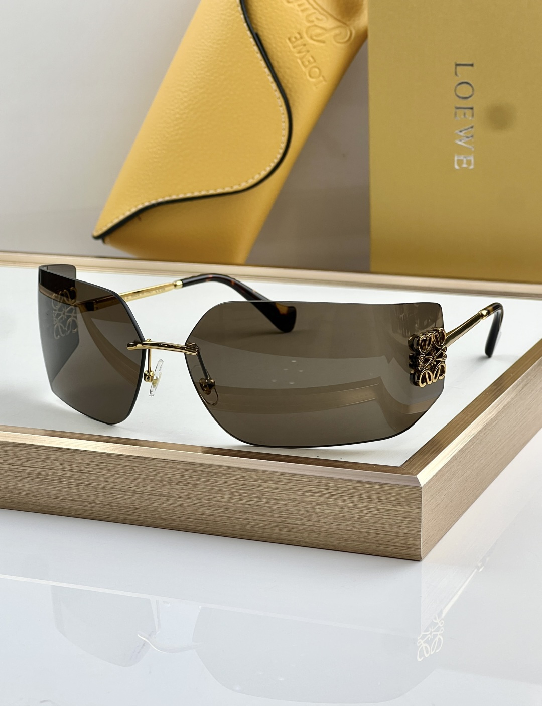 Loewe LOEW*