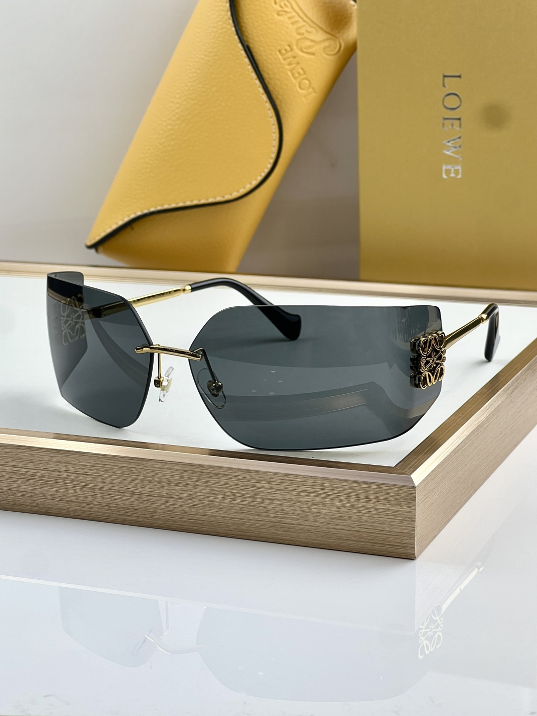 Loewe LOEW*