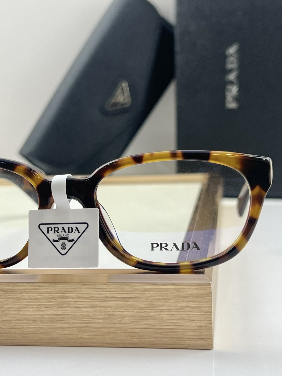 Prada Prada