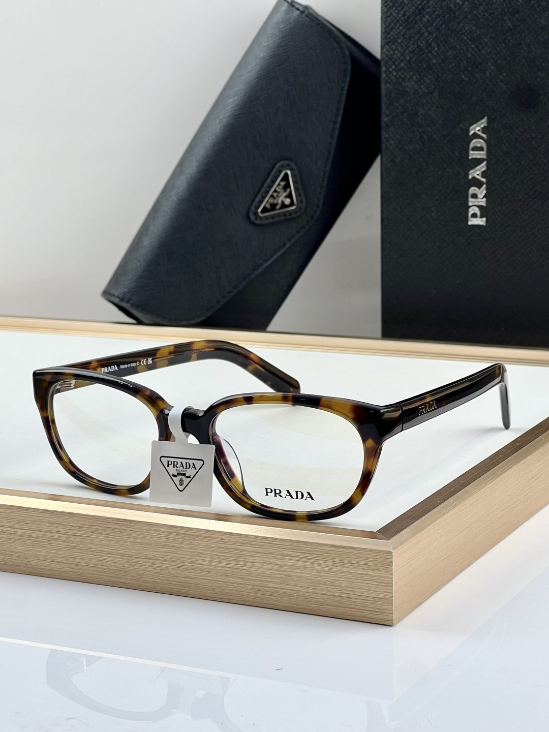 Prada Prada
