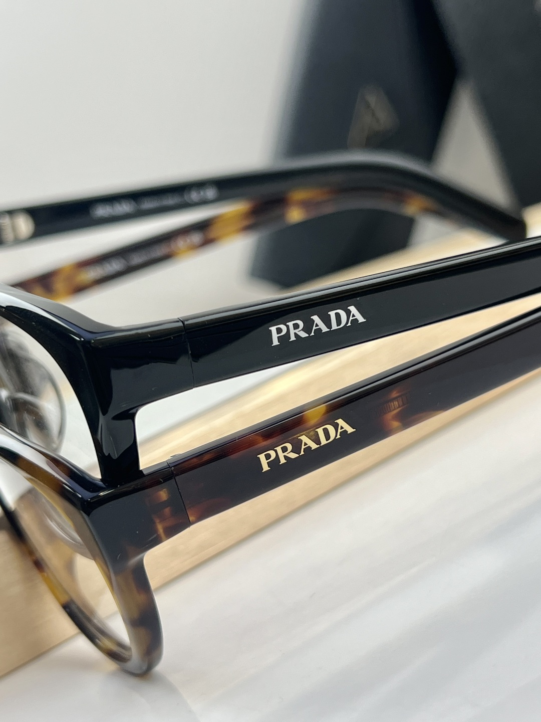 Prada Prada
