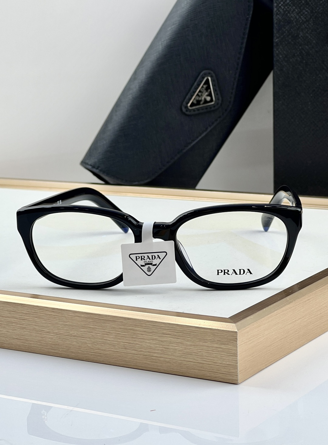 Prada Prada