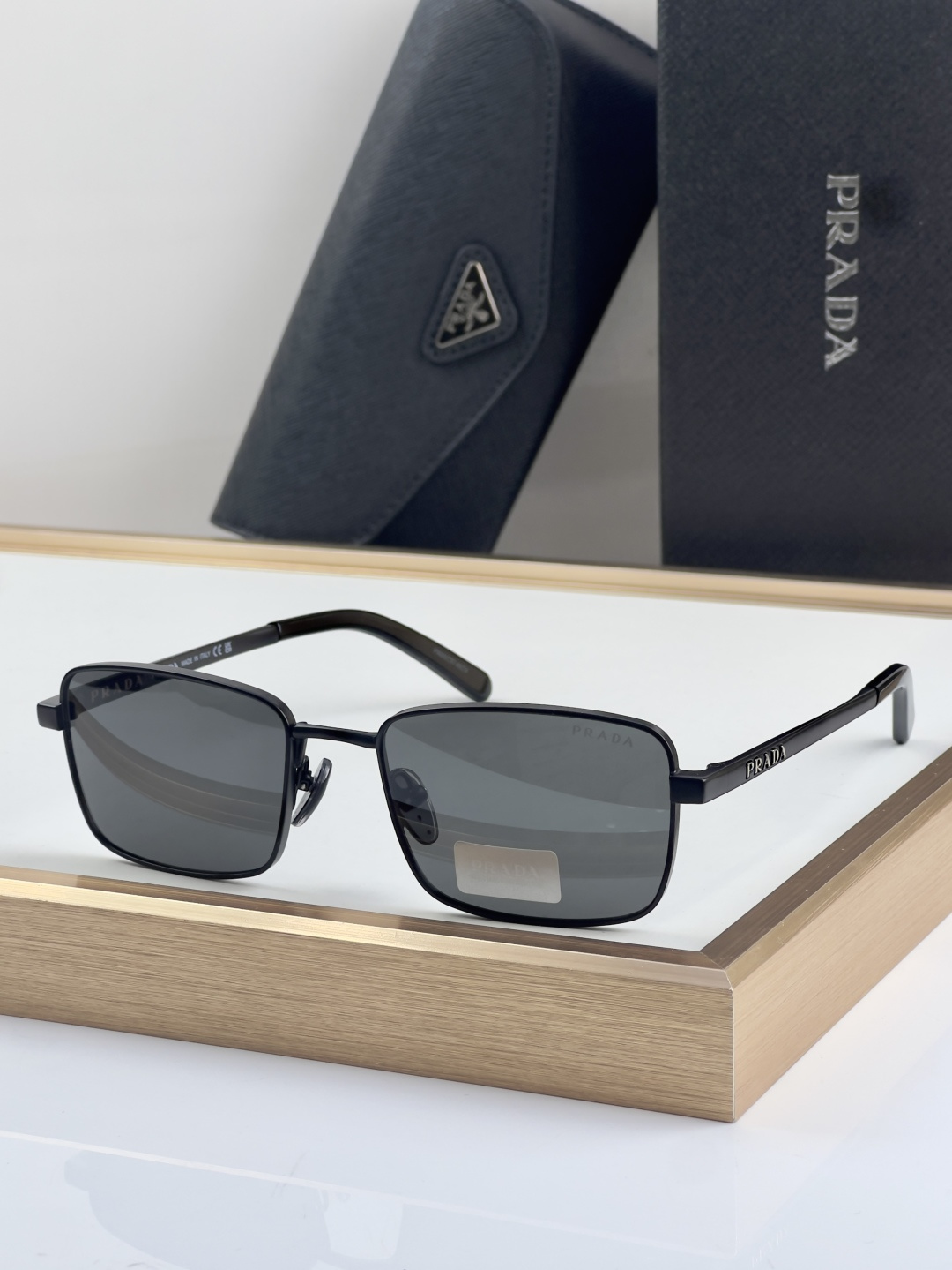 Prada Prada