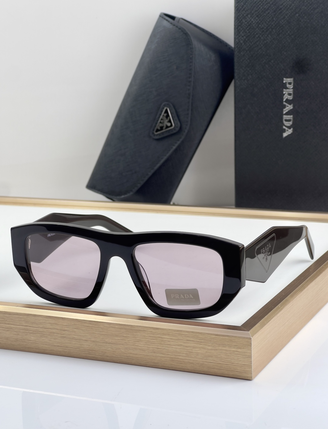 Prada Prada