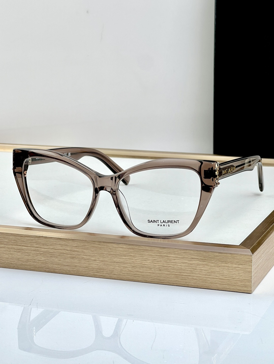 Saint Laurent SAINT LAUREN*