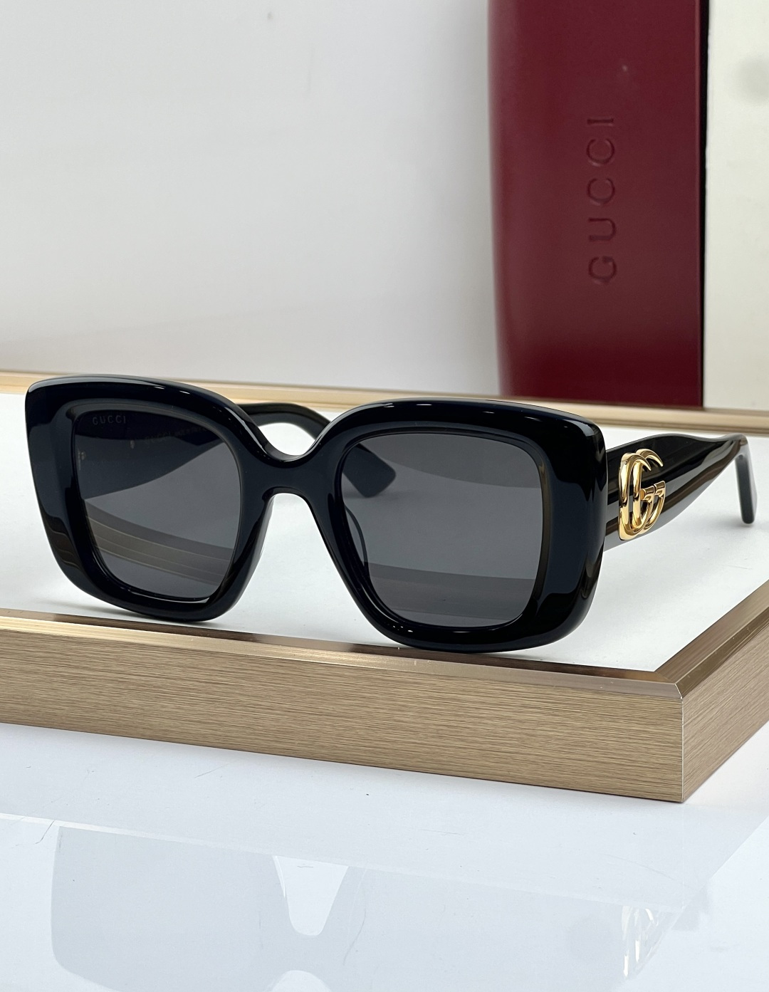 Gucci 𝐆𝐔𝐂𝐂𝐈
