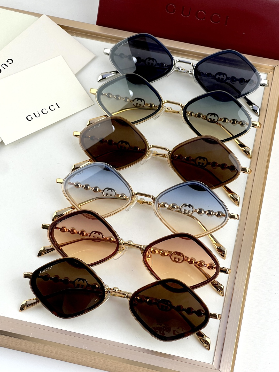 Gucci GUCC*