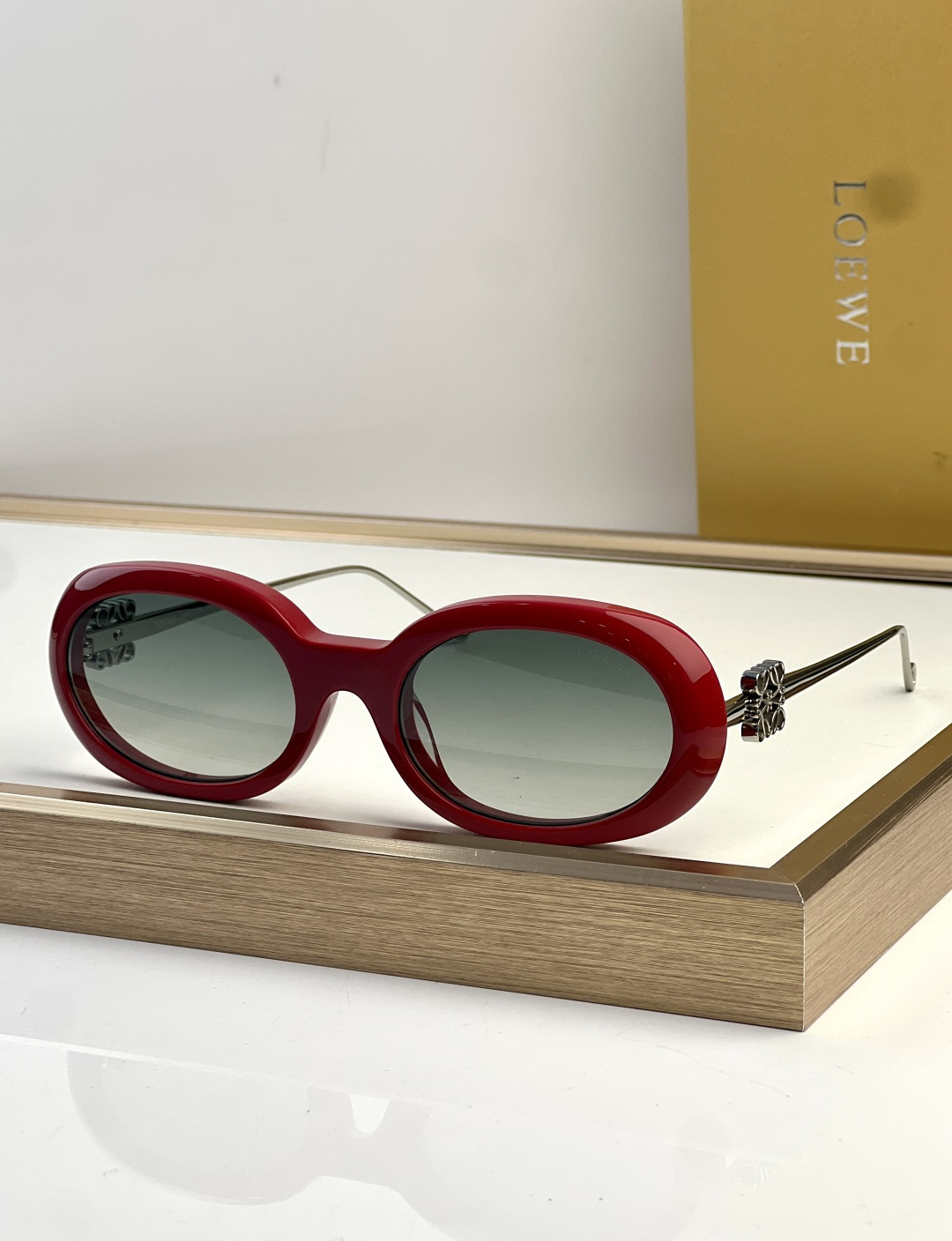 Loewe Loewe