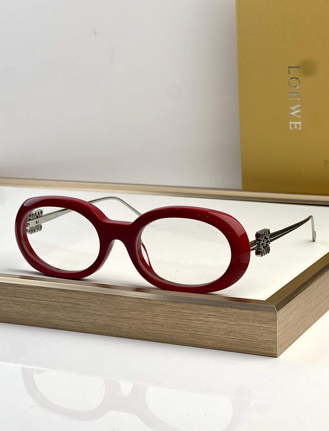 Loewe Loewe