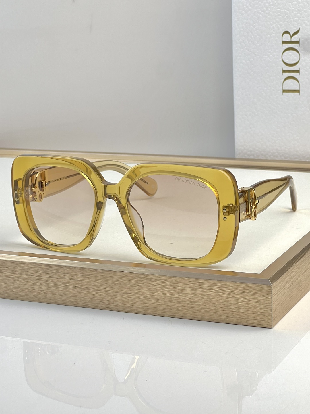Dior Dior