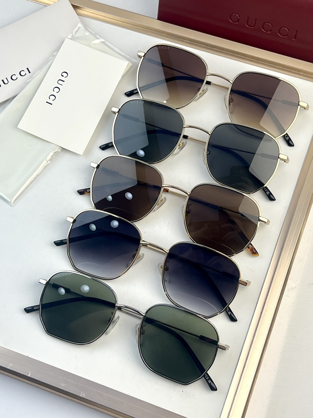 Gucci GUCC*