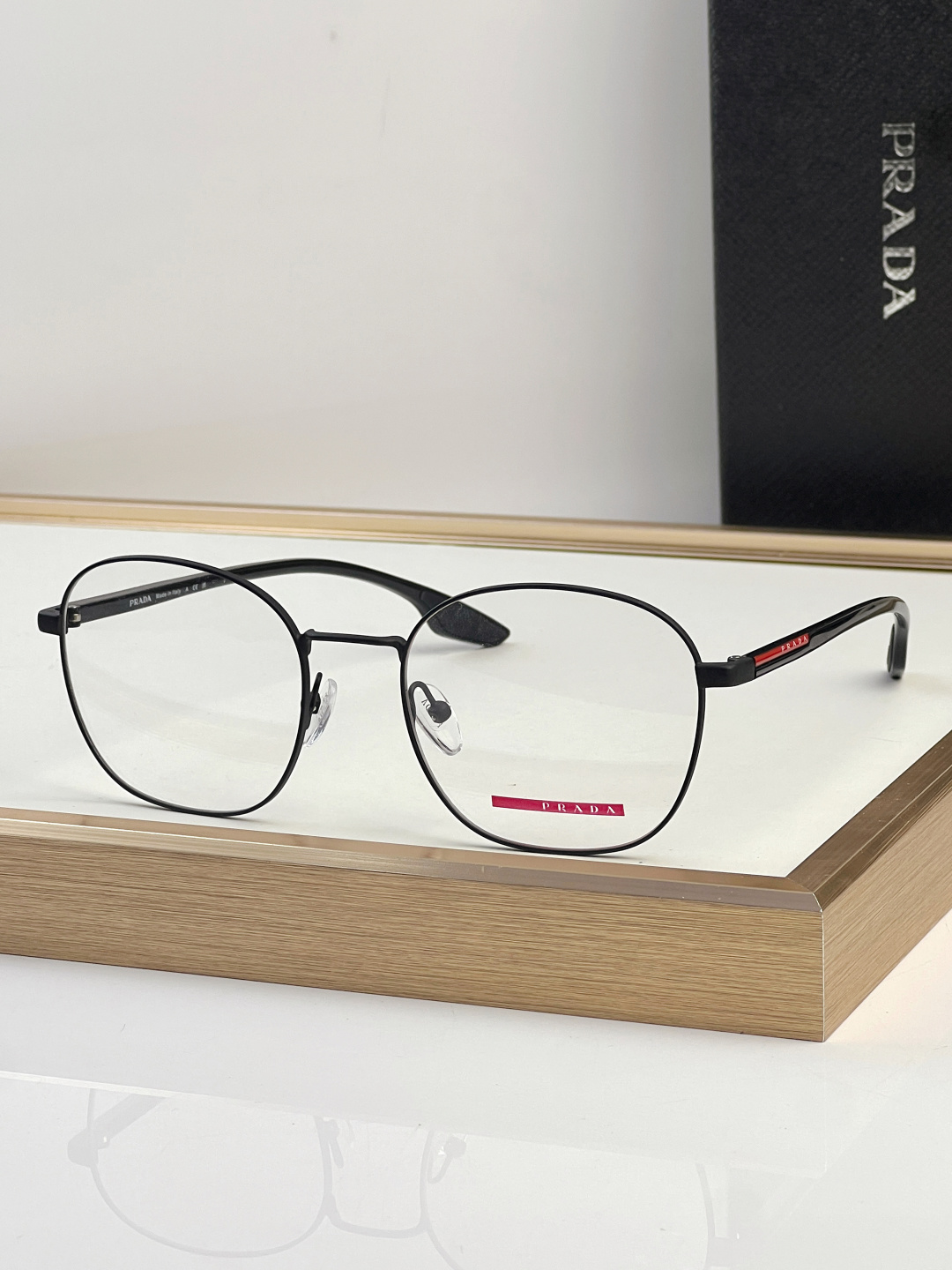 Prada PRAD*