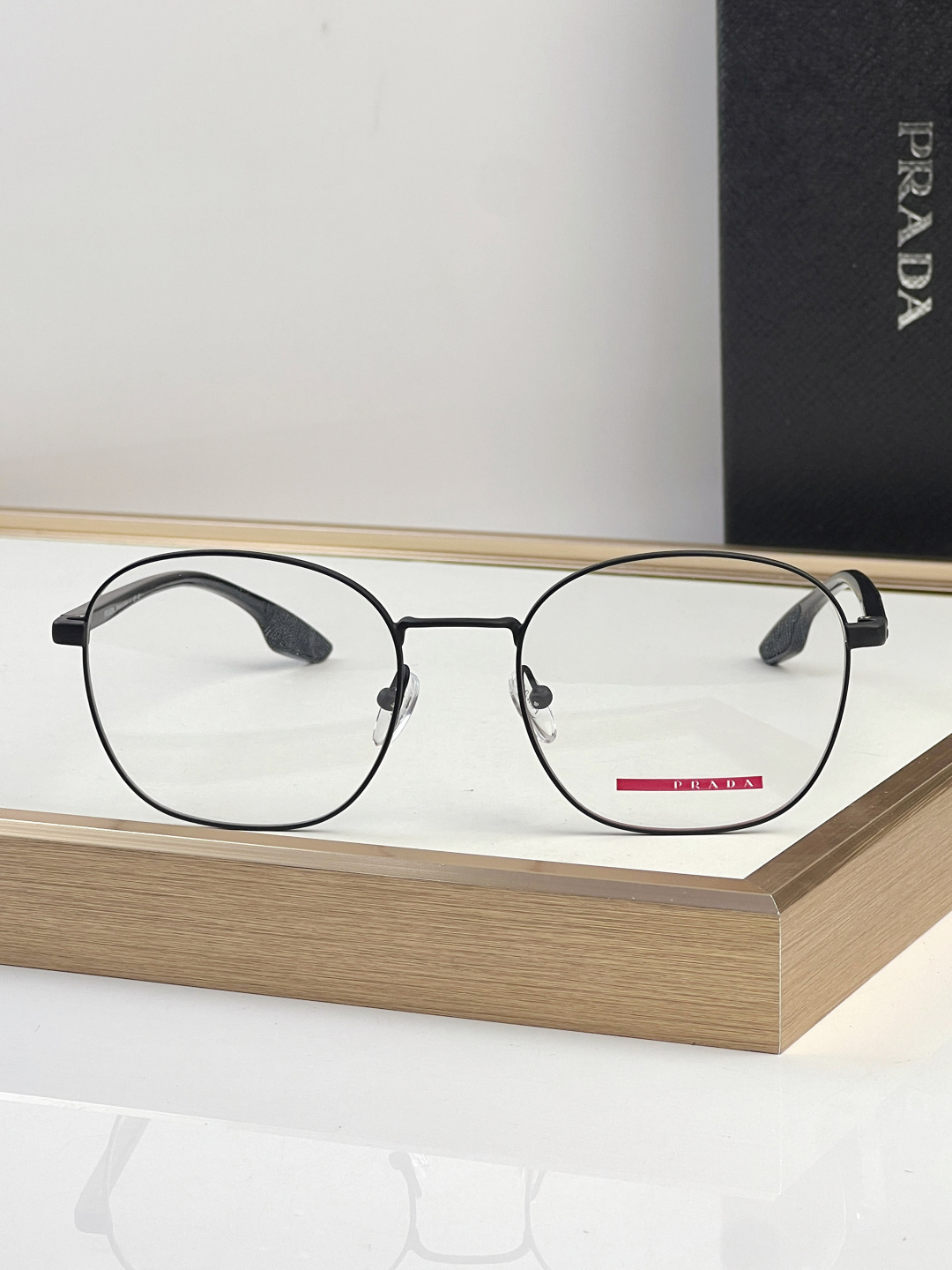 Prada PRAD*