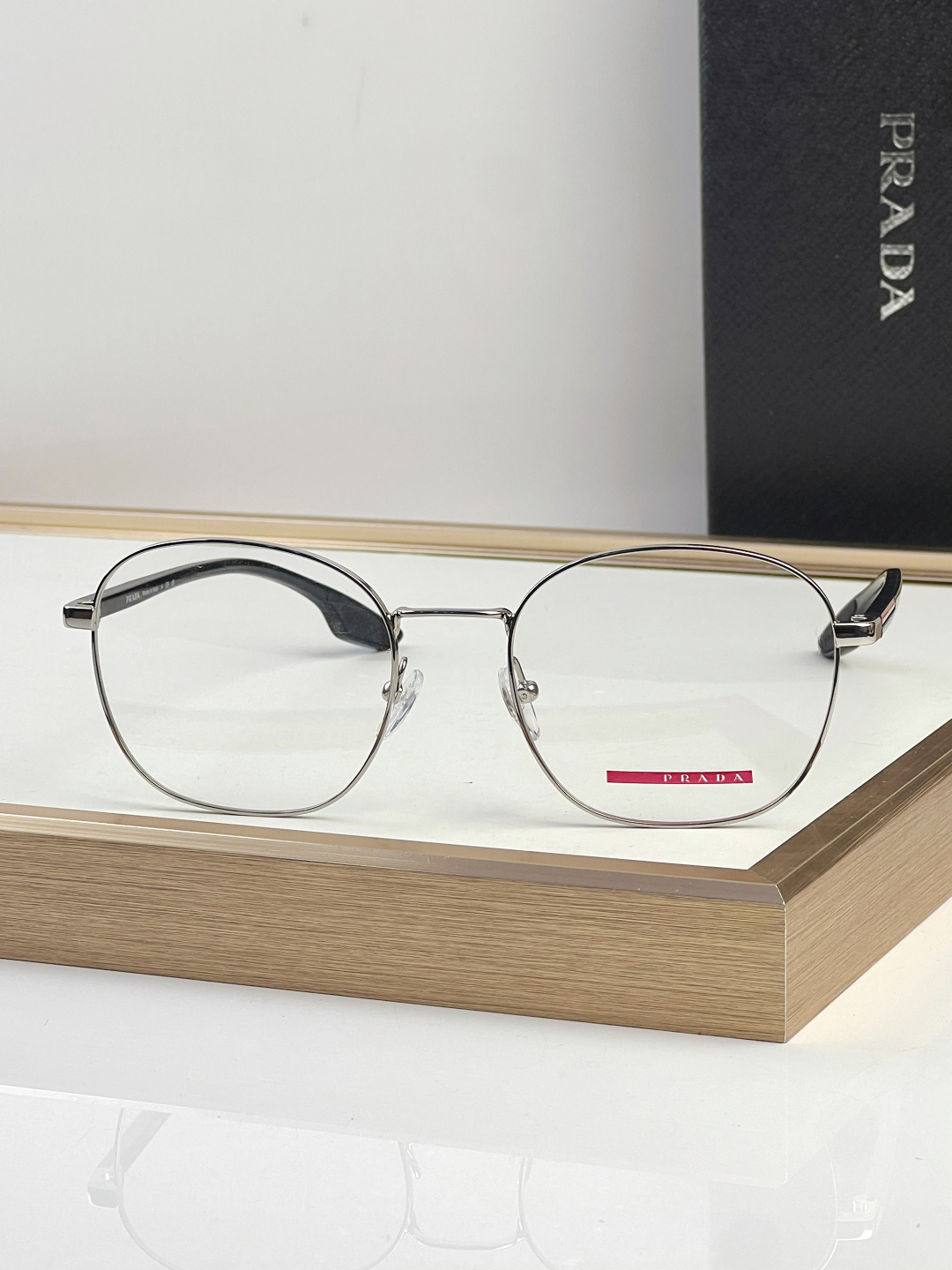 Prada PRAD*