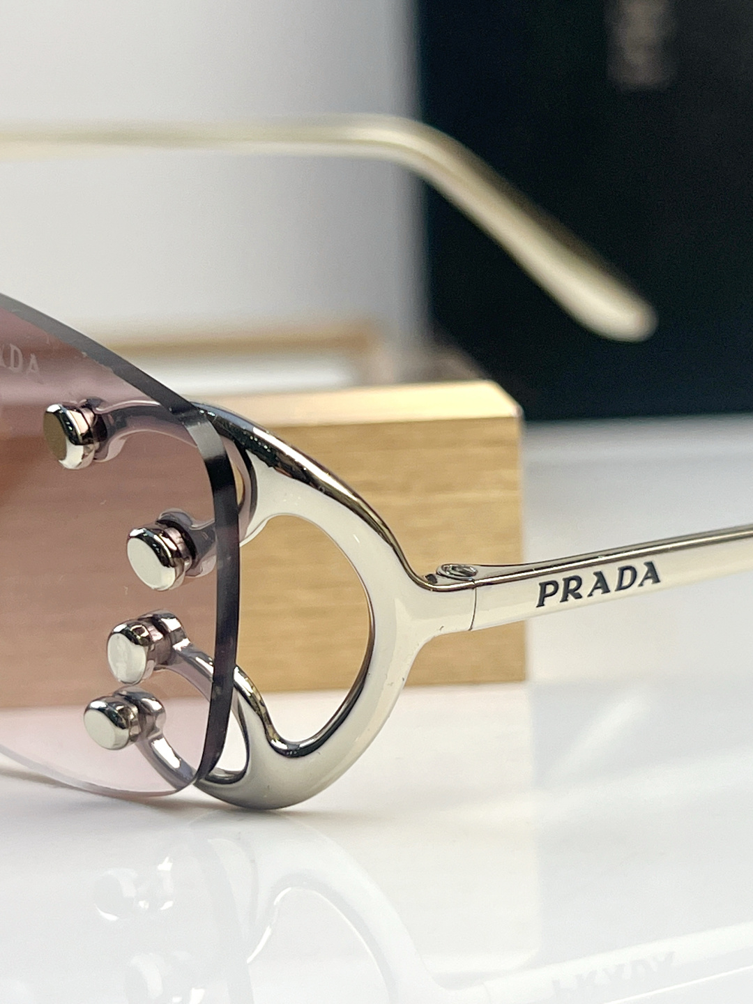 Prada Prada