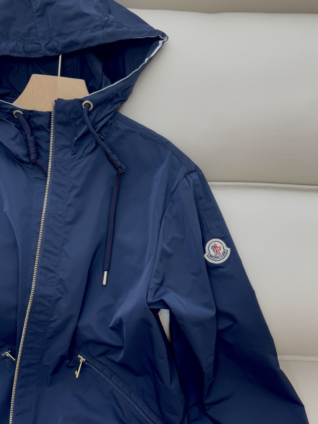 M2361#新款外套🌾Mon 蒙口 拉链款 长袖夹克外套 两色 1/2/3码