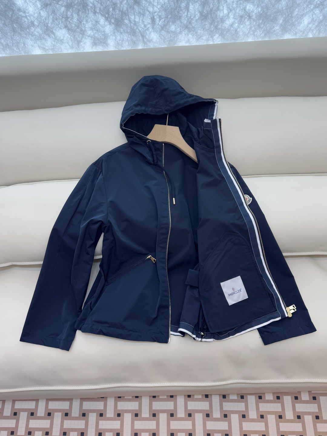 M2361#新款外套🌾Mon 蒙口 拉链款 长袖夹克外套 两色 1/2/3码