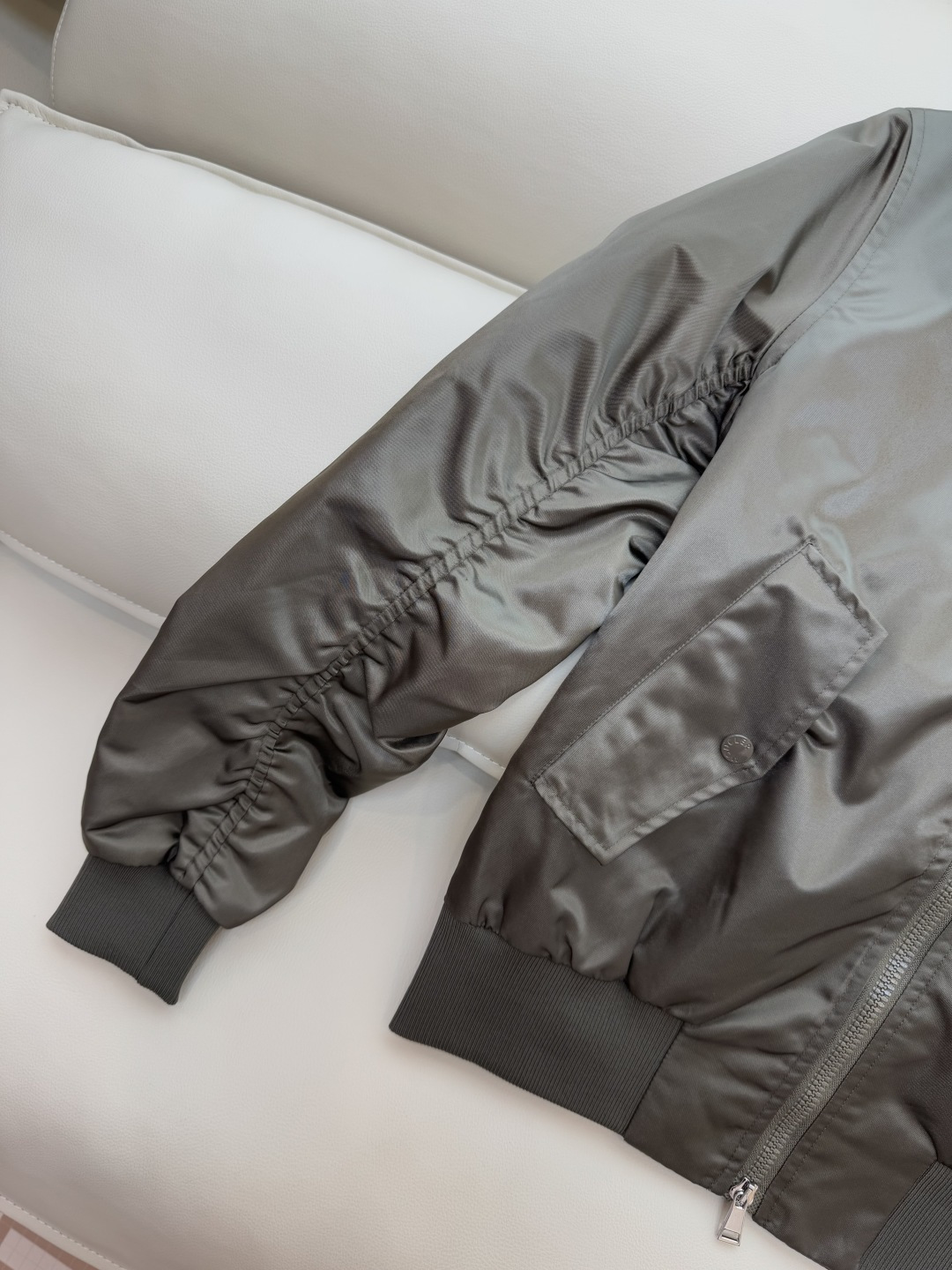 M2328#新款外套🌾Mon 蒙口 男女同款 拉链款 夹克外套 军绿色 藏青色 1-2-3码