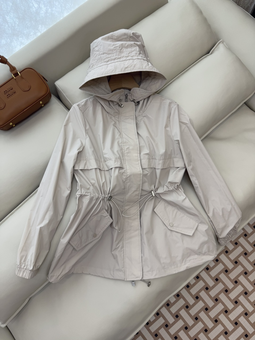 M2201#新款外套🌾LP 顶级版 显瘦抽绳设计外套 四色 38/40/42