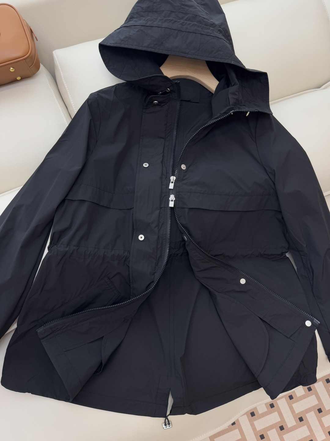 M2201#新款外套🌾LP 顶级版 显瘦抽绳设计外套 四色 38/40/42