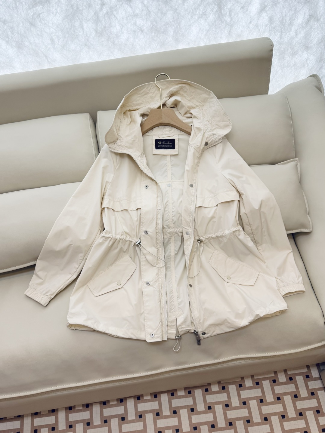 M2201#新款外套🌾LP 顶级版 显瘦抽绳设计外套 四色 38/40/42