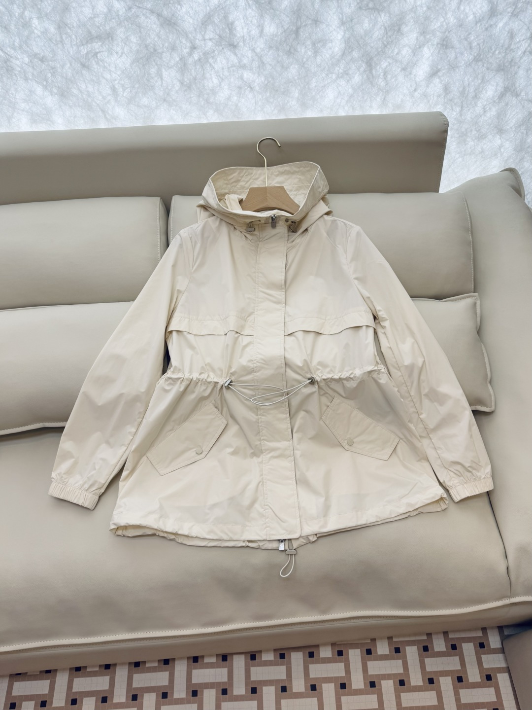 M2201#新款外套🌾LP 顶级版 显瘦抽绳设计外套 四色 38/40/42