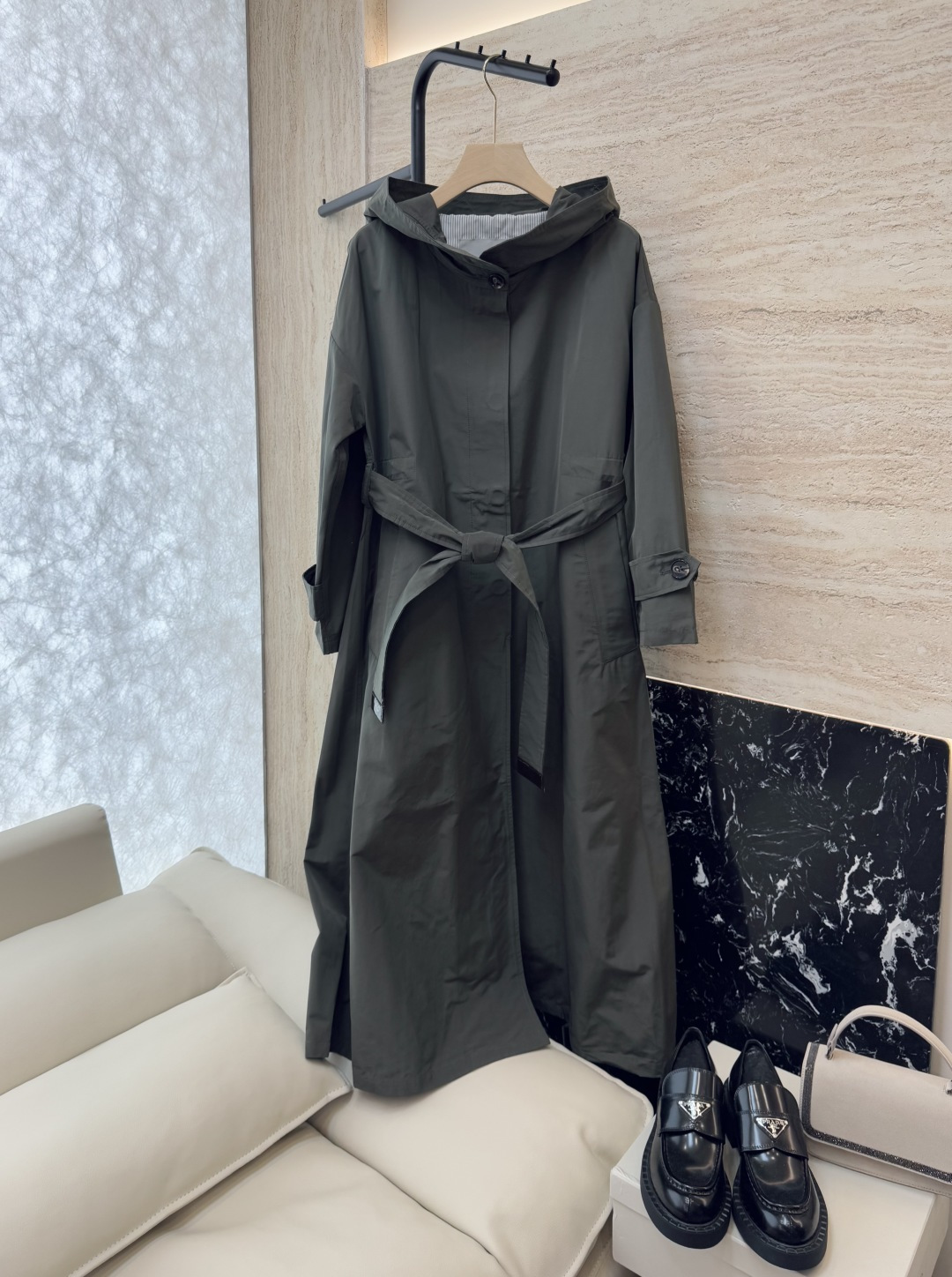 NO:455598,M2327# new windbreaker Max top version Cotton Army green windbreaker Loose style 38/40 size, alexander wang19860909M2327#新款风衣 Max 顶级版本 棉 军绿色 风衣 宽松款 38/40 码,,alexander wang,Women's clothing