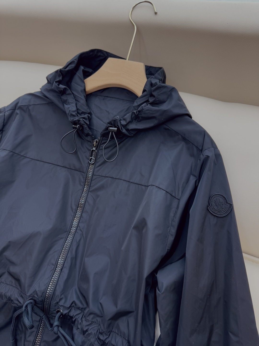 M2376#新款外套🌾Mon 蒙口 抽绳款 拉链款带帽风衣外套 黑色 米色 藏青色 0-1-2码