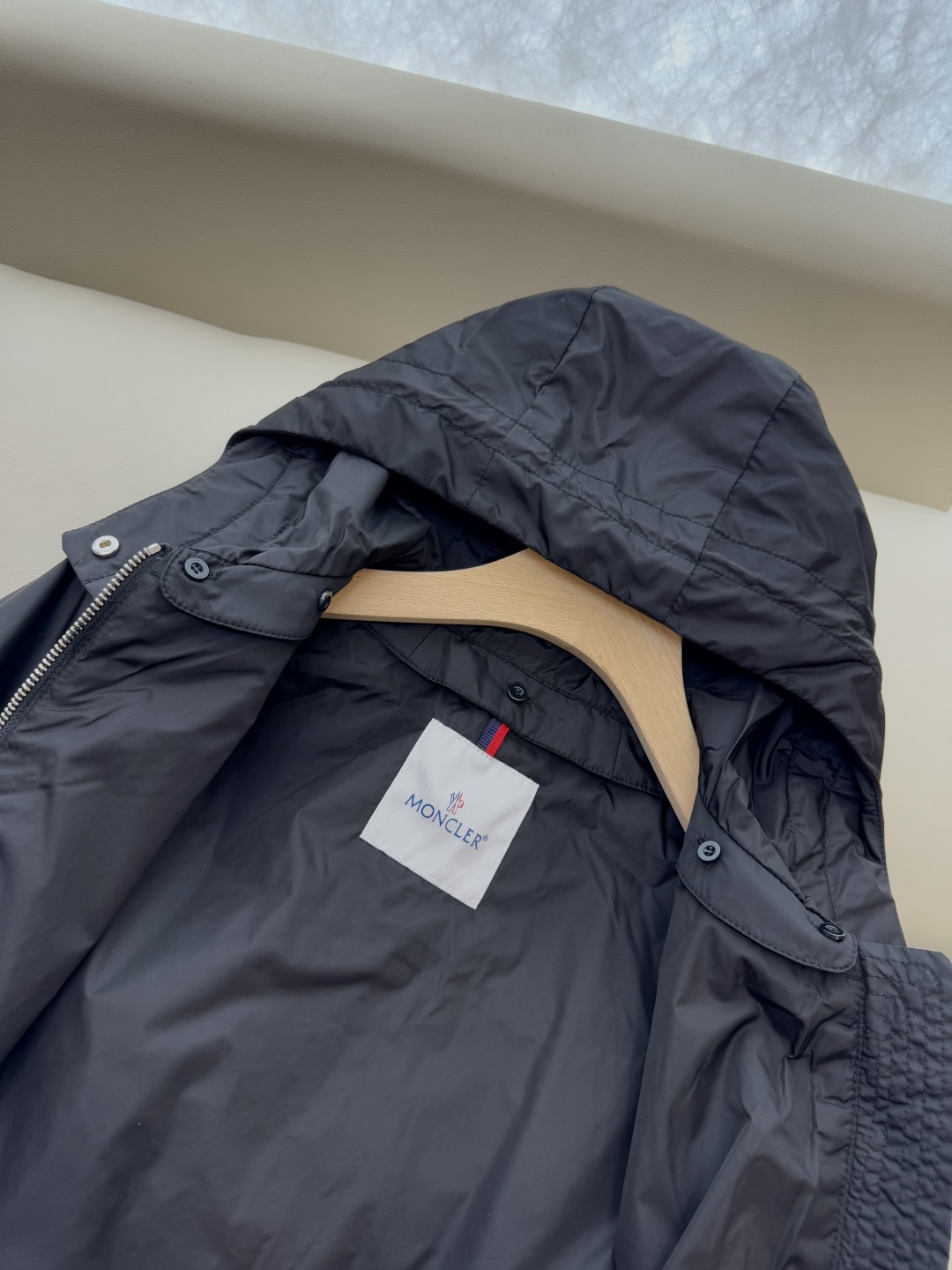 M2319#新款外套🌾Mon 蒙口 荷叶边显瘦拉链款外套 黑色1-2-3-4码