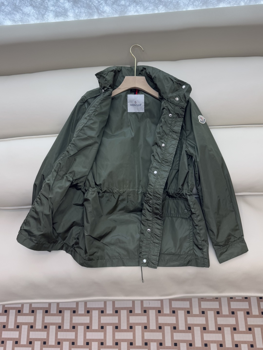 M2331#新款外套🌾Mon 蒙口 显瘦立领短外套 黑色 军绿色 1-2-3码