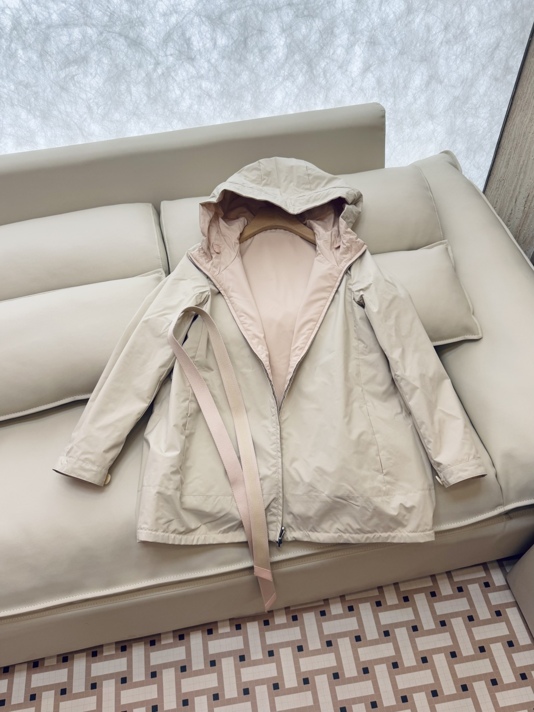 M2202#新款风衣🌾LP 顶级版 两面穿 带帽风衣 粉色 38/40 /42