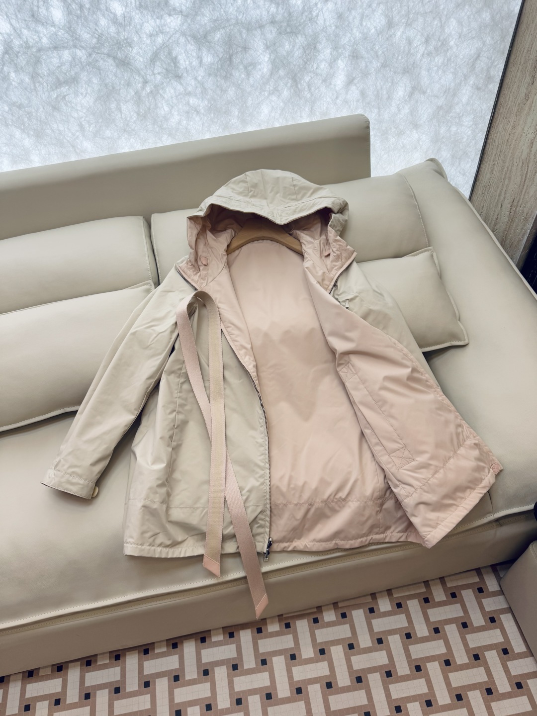 M2202#新款风衣🌾LP 顶级版 两面穿 带帽风衣 粉色 38/40 /42