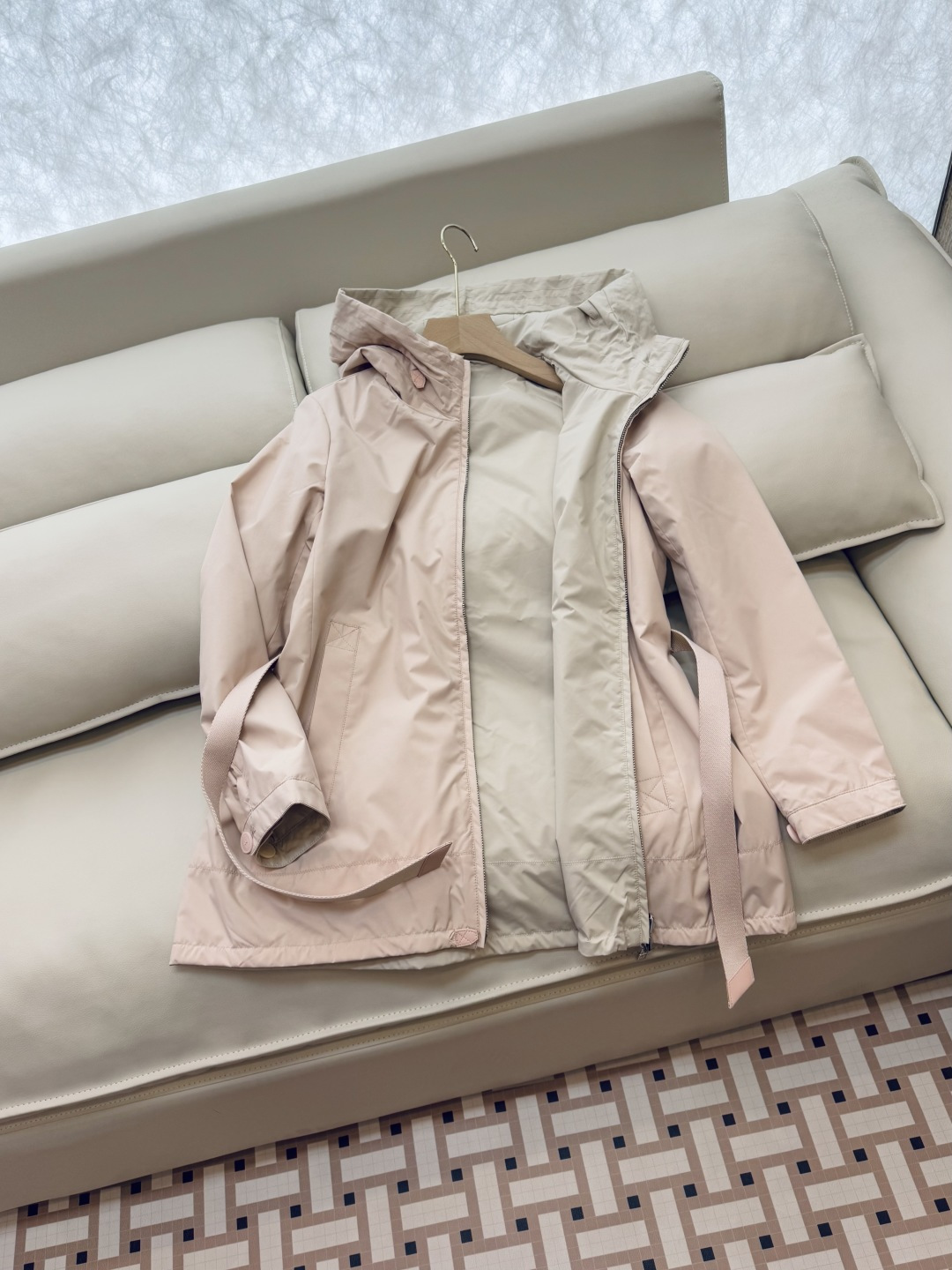 M2202#新款风衣🌾LP 顶级版 两面穿 带帽风衣 粉色 38/40 /42