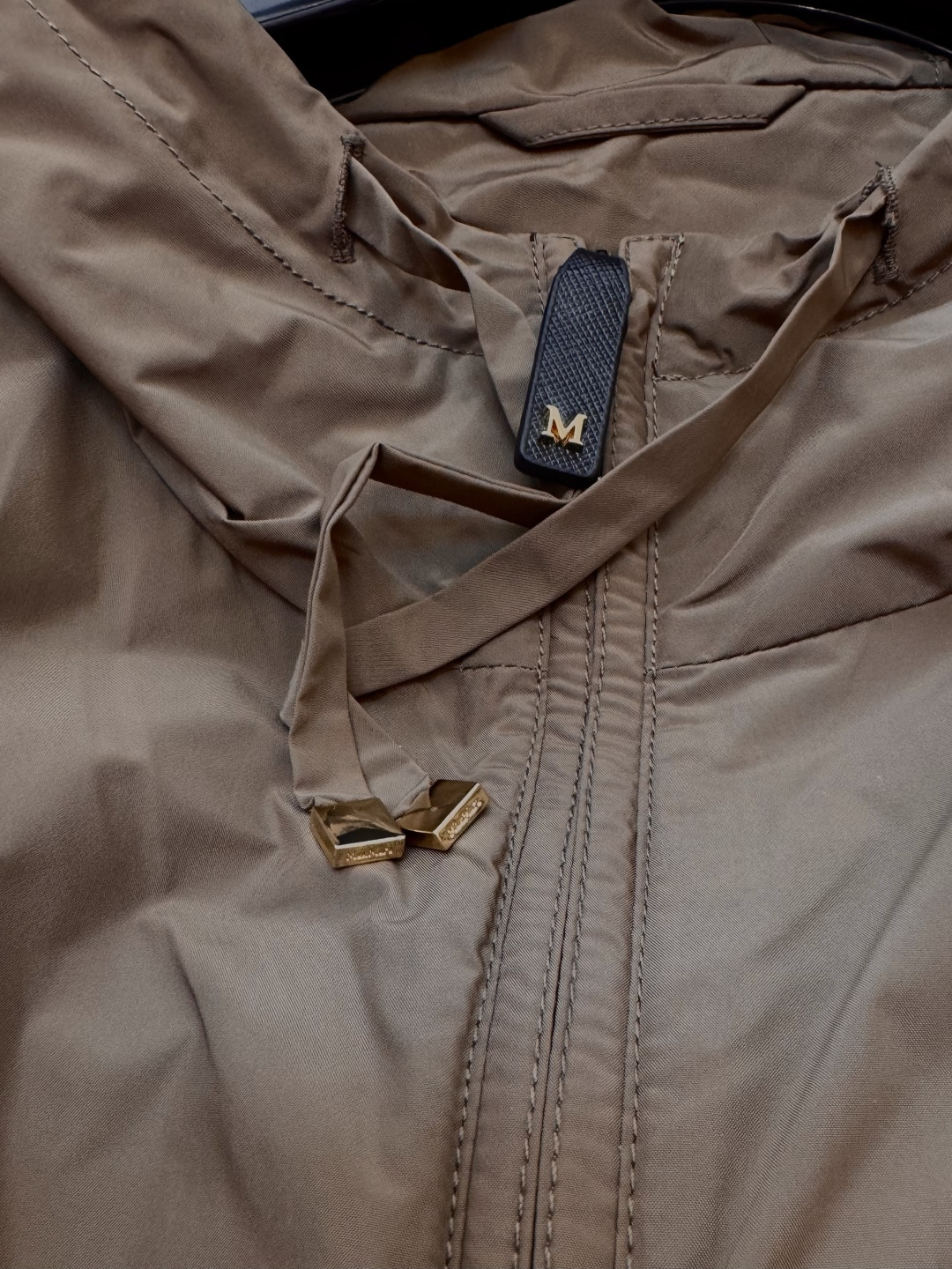 M2367#新款外套🌾Max 长袖拉链款短外套 咖啡色 米色 38/40/42