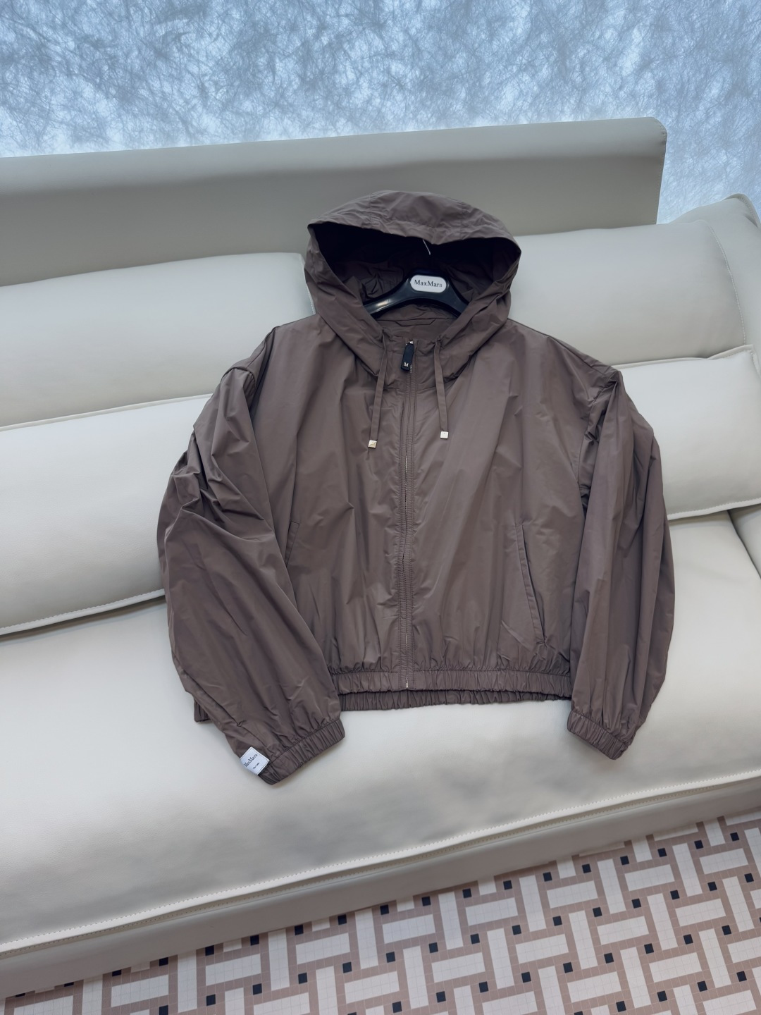 M2367#新款外套🌾Max 长袖拉链款短外套 咖啡色 米色 38/40/42