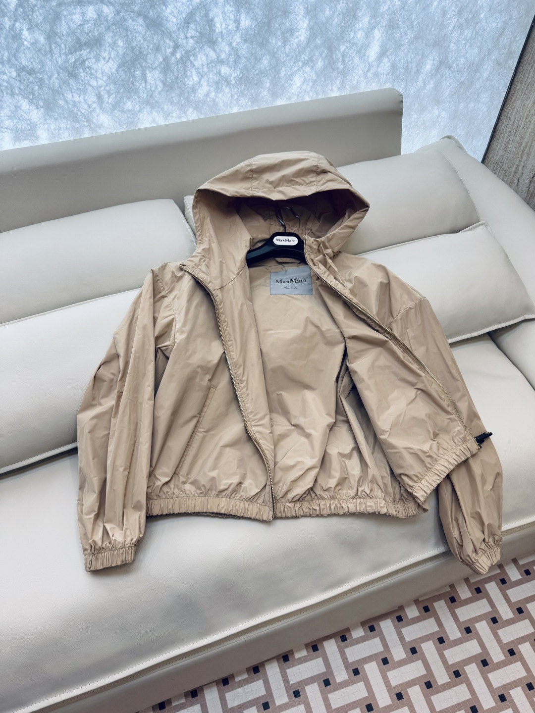 M2367#新款外套🌾Max 长袖拉链款短外套 咖啡色 米色 38/40/42