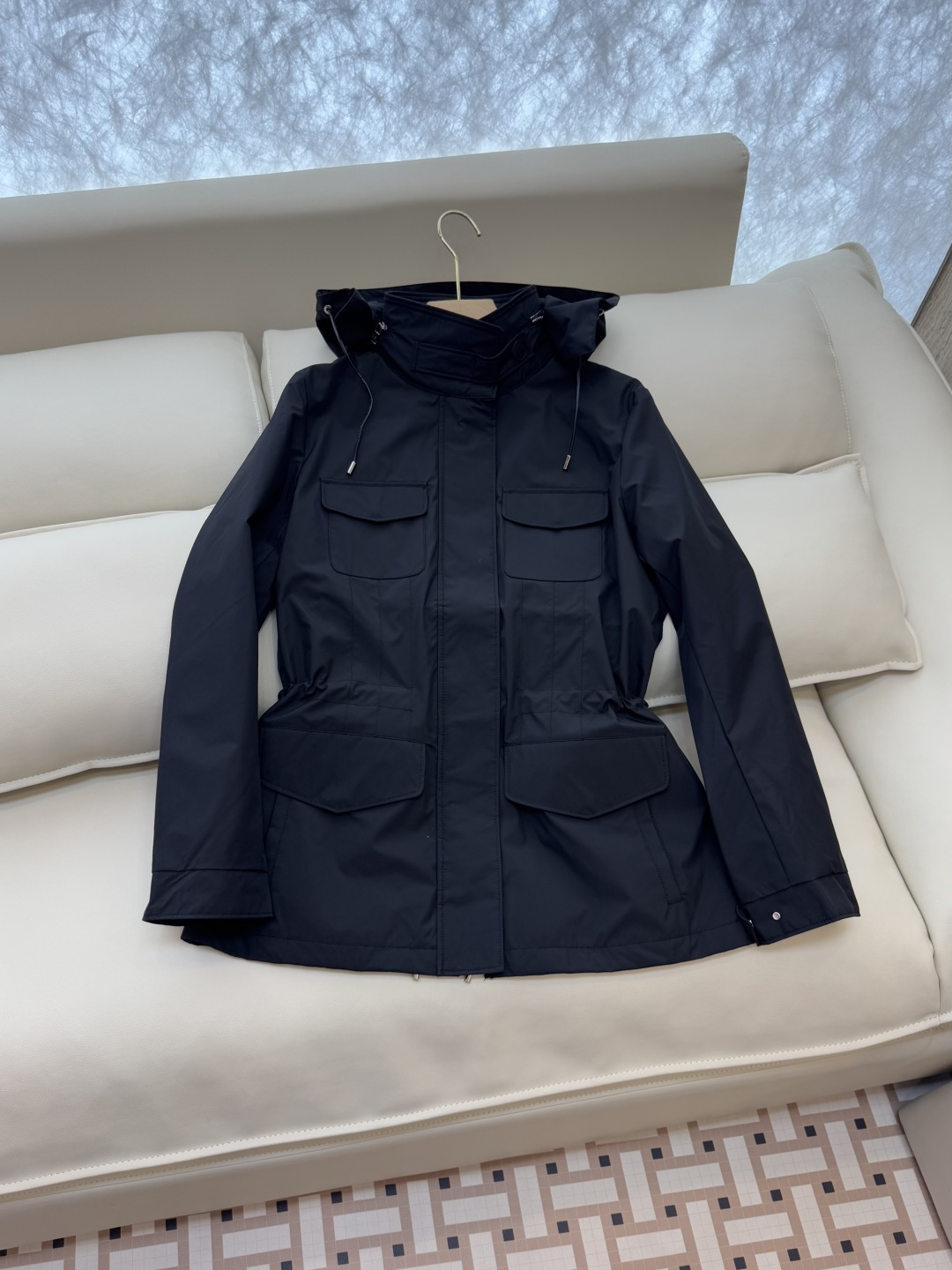 M2358#新款外套🌾LP 顶级版 夹棉 显瘦抽绳设计短外套 两色 38/40/42