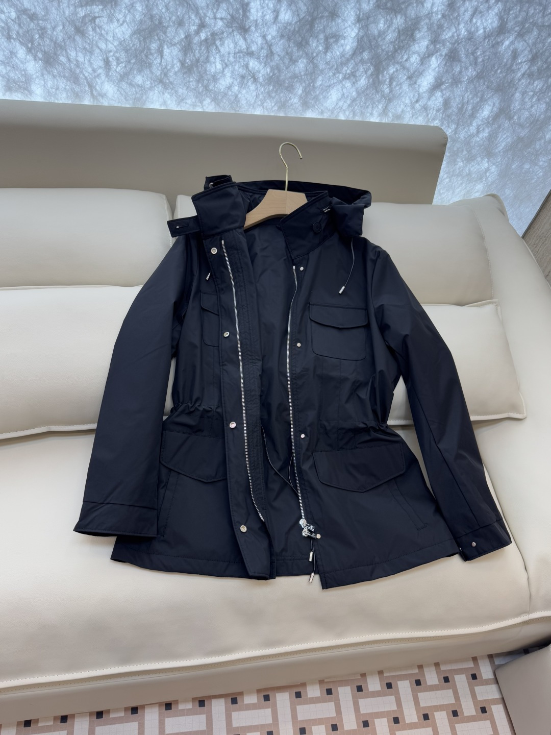 M2358#新款外套🌾LP 顶级版 夹棉 显瘦抽绳设计短外套 两色 38/40/42