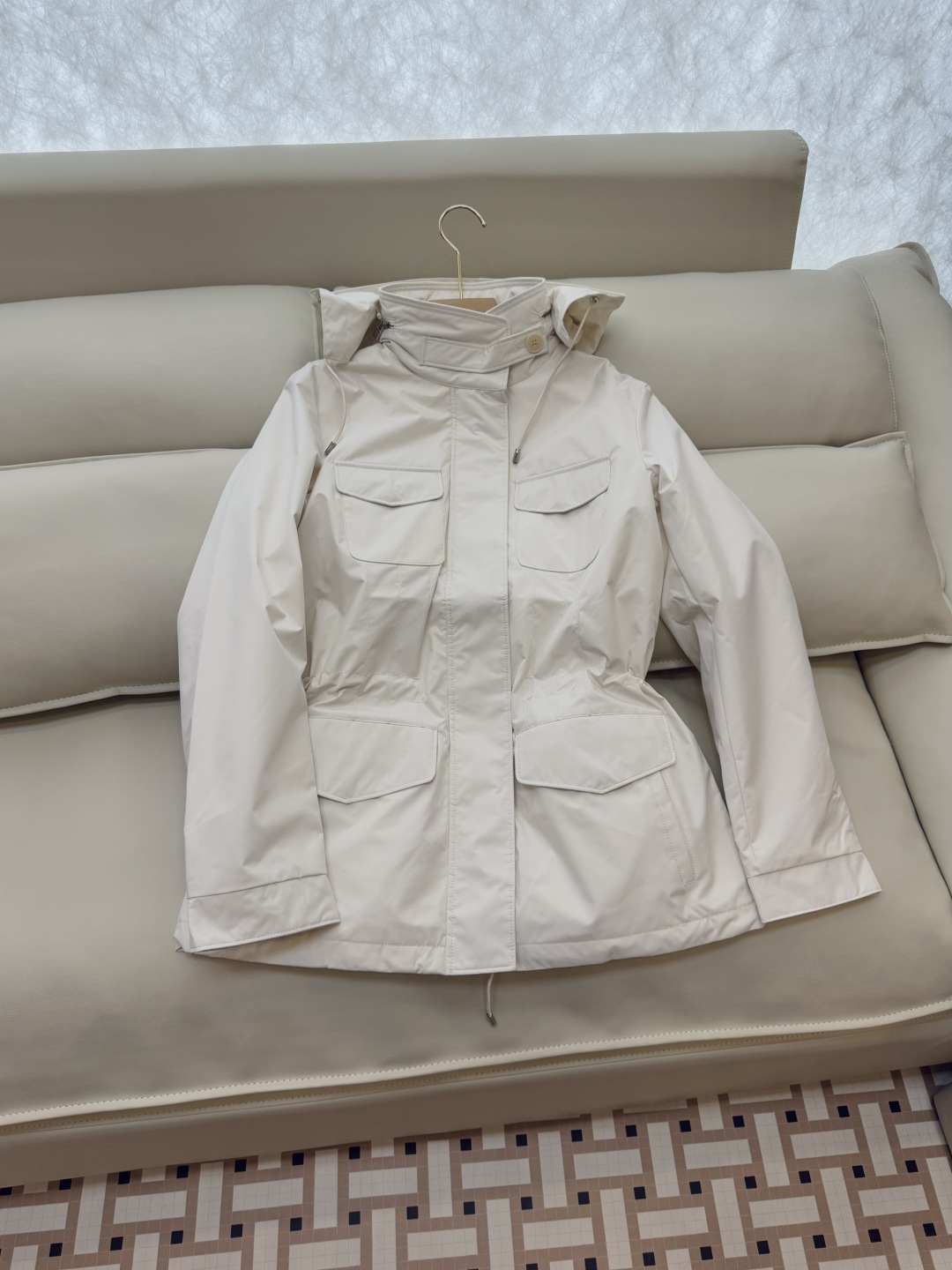 M2358#新款外套🌾LP 顶级版 夹棉 显瘦抽绳设计短外套 两色 38/40/42