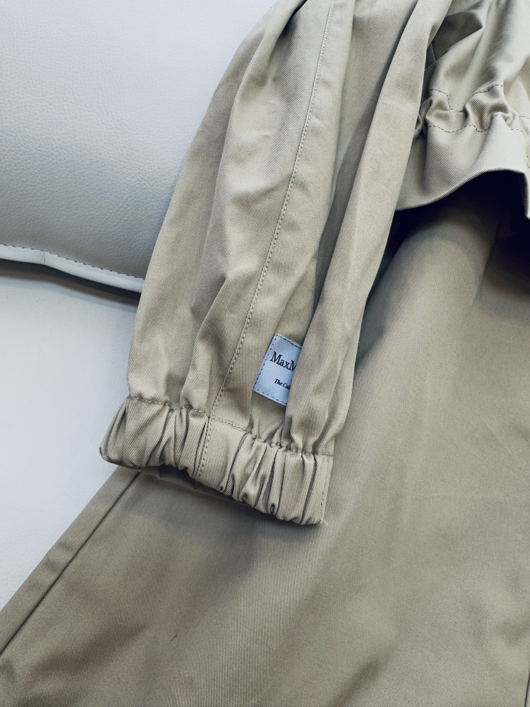 M2356-L #新款外套🌾Max 立领 顶级版 显瘦抽绳设计长外套 三色 38/40/42