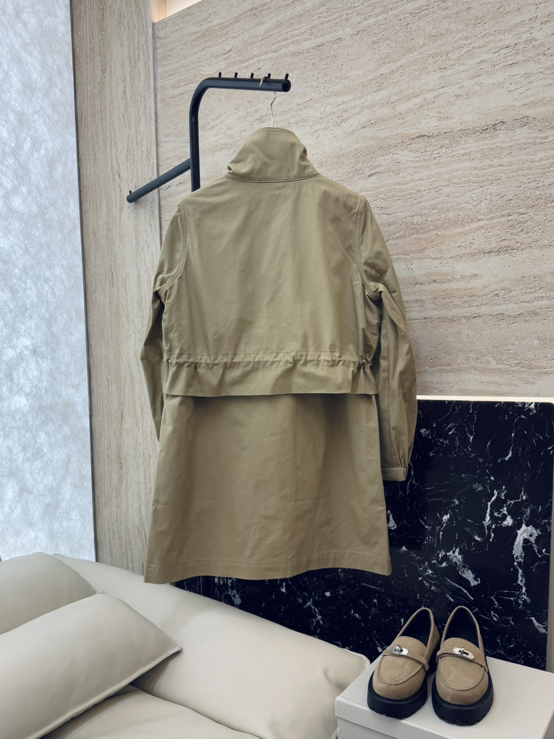 M2356-L #新款外套🌾Max 立领 顶级版 显瘦抽绳设计长外套 三色 38/40/42