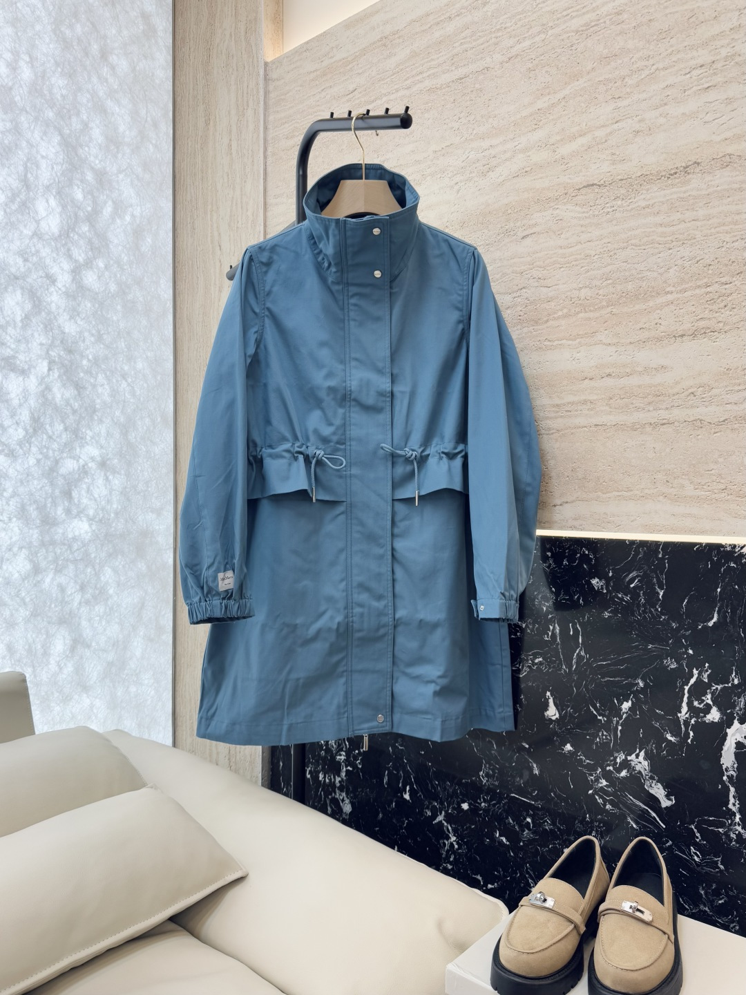 NO:455547,M2356-L #New jacket Max stand collar Top version Slim drawstring design long jacket Three colors 38/40/42,,jackets & coats,alexander wang19860909M2356-L #新款外套 Max 立领 顶级版 显瘦抽绳设计长外套 三色 38/40/42,,jackets & coats,alexander wang,Women's clothing