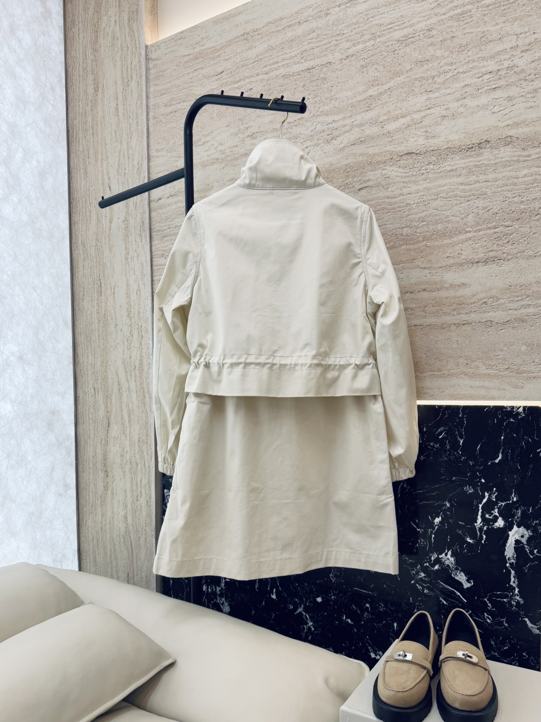 M2356-L #新款外套🌾Max 立领 顶级版 显瘦抽绳设计长外套 三色 38/40/42