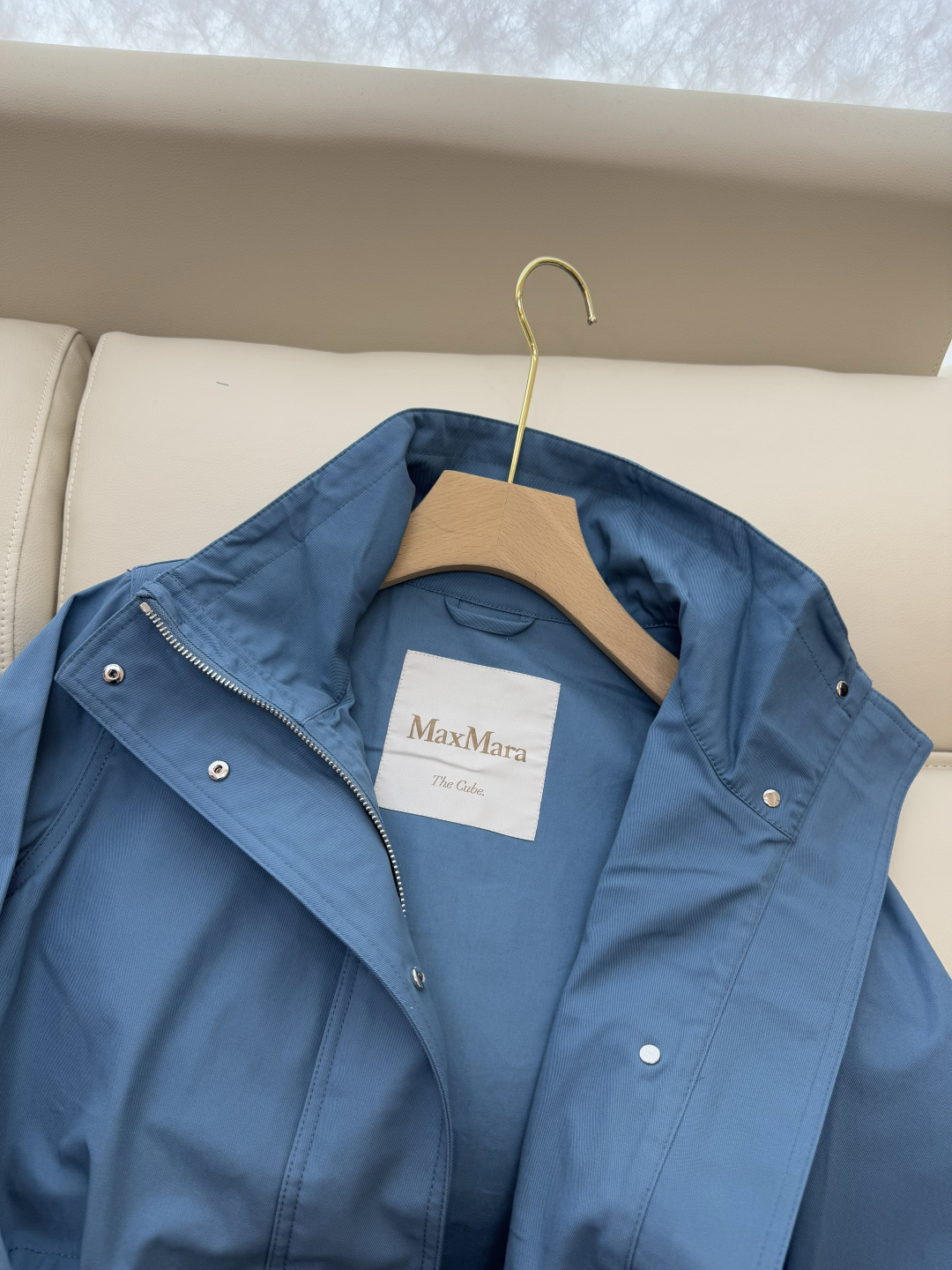 M2356#新款外套🌾Max 立领 顶级版 显瘦抽绳设计短外套 三色 38/40/42