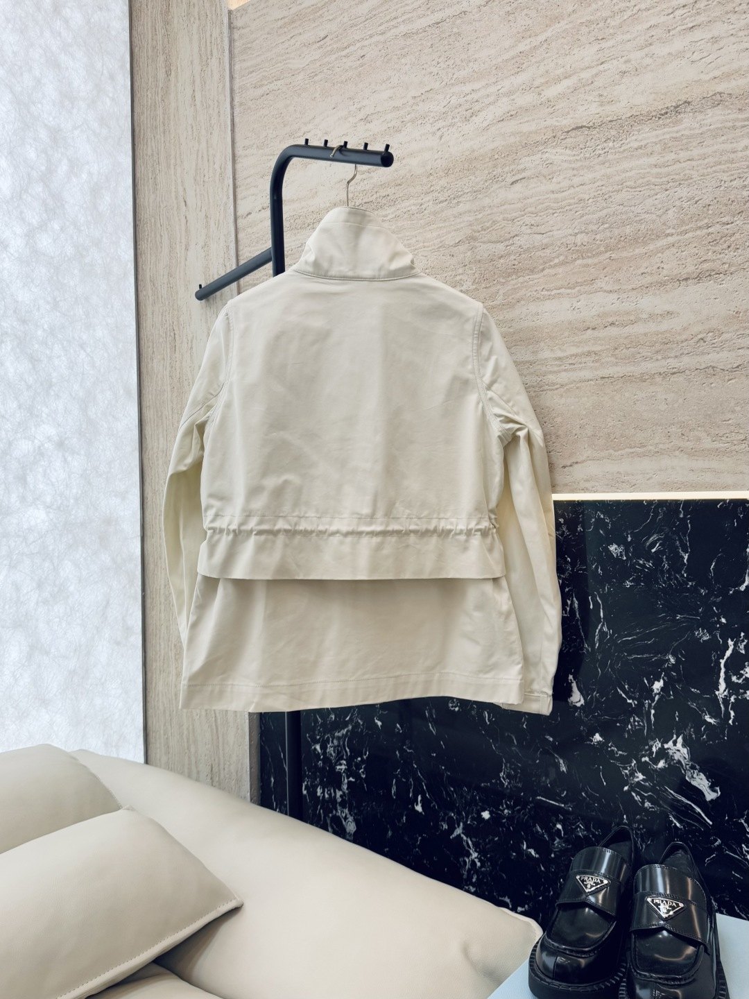 M2356#新款外套🌾Max 立领 顶级版 显瘦抽绳设计短外套 三色 38/40/42