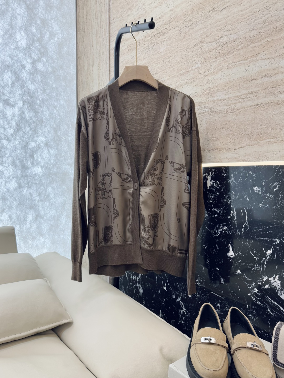 NO:465894,H32508# new jacket HH Home Hermes silk printed spliced ​​long-sleeved knitted wool cardigan purple brown S-XL, hermes, jackets & coats, real silk, alexander wang19860909H32508#新款外套 H家 爱马仕 真丝印花拼接长袖针织羊毛开衫 紫色 咖色 S-XL,,hermes,jackets & coats,real silk,alexander wang,Women's clothing