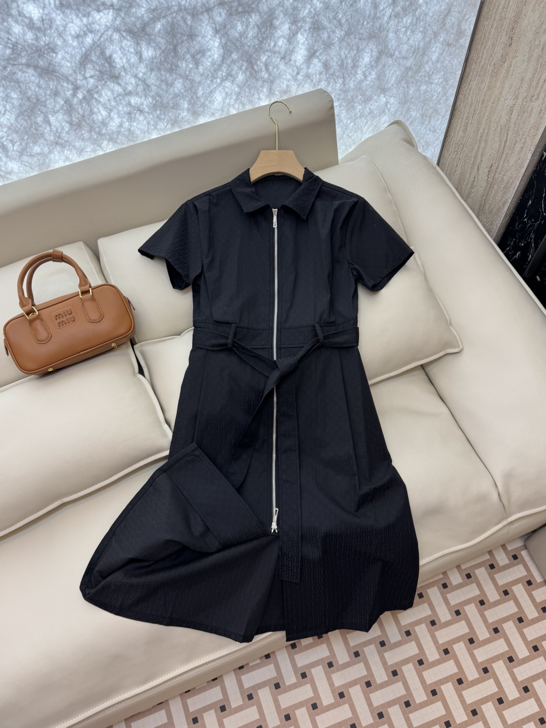 QGL003#新款连衣裙💕Hermes H家 爱马仕 H字母暗纹 短款拉链款 连衣裙 黑色 燕麦咖色 白