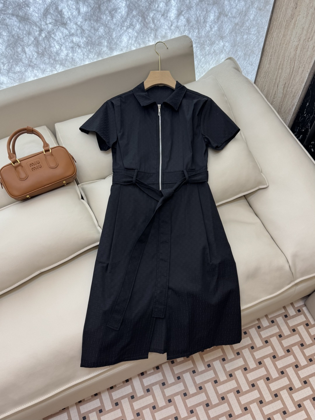 QGL003#新款连衣裙💕Hermes H家 爱马仕 H字母暗纹 短款拉链款 连衣裙 黑色 燕麦咖色 白