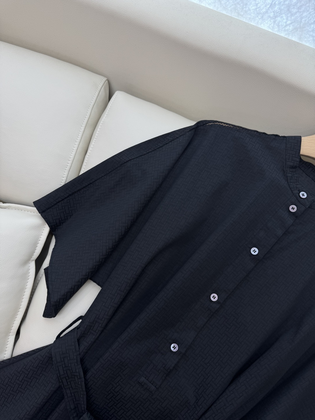 QGL004#新款连衣裙💕Hermes H家 爱马仕 H字母暗纹 短款宽松款连衣裙 黑色 燕麦咖色 白色